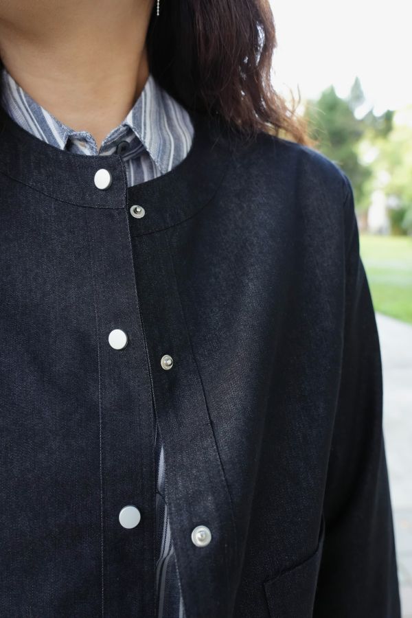 圓領韓系外套 韓系外套、圓領外套、短版外套、韓系穿搭、氣質外套、百搭上衣、秋冬外套、極簡風服飾、女裝外套、韓系時尚