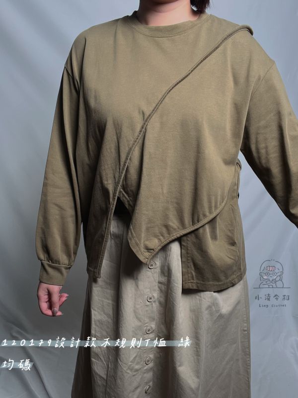 設計款不規則T恤 不規則T恤、設計款上衣、個性T恤、百搭上衣、秋冬T恤、休閒上衣、街頭風T恤、文青T恤、長袖T恤、潮流T恤、造型上衣、特色T恤