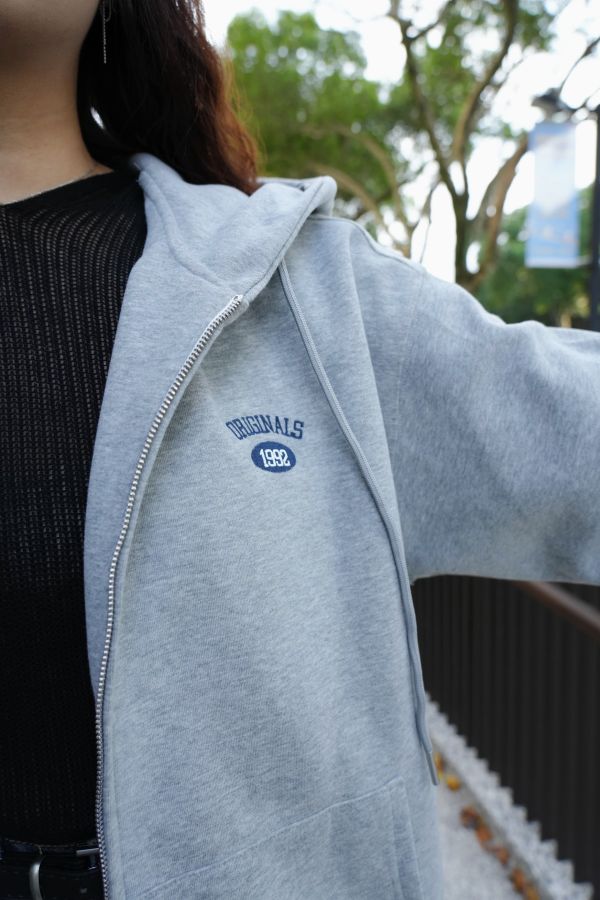 1992字母衛衣外套 字母衛衣、1992衛衣、日系衛衣外套、休閒上衣、百搭衛衣、棉質衛衣、女裝外套、日系穿搭、街頭休閒、舒適衛衣