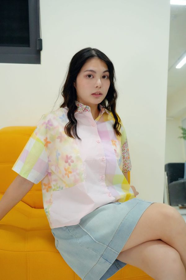 格花拼拼襯衫 拼接設計襯衫、女生格紋花布上衣、文青混搭風襯衫、層次感穿搭單品、日韓風格襯衫、寬鬆版型襯衫