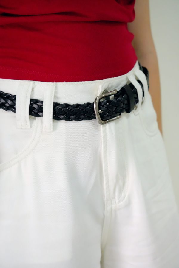 垂霧感天絲直筒褲 天絲直筒褲、直筒休閒褲、垂墜感褲款、夏季透氣褲子、簡約百搭褲、女生直筒褲推薦、日常通勤褲