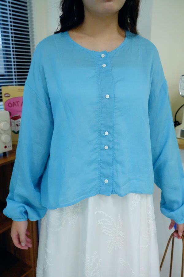 天絲苧麻薄外套 天絲苧麻薄外套、夏季防曬外套、親膚天絲外搭、苧麻外套女款、自然風罩衫、薄款長袖外套、百搭輕外套女