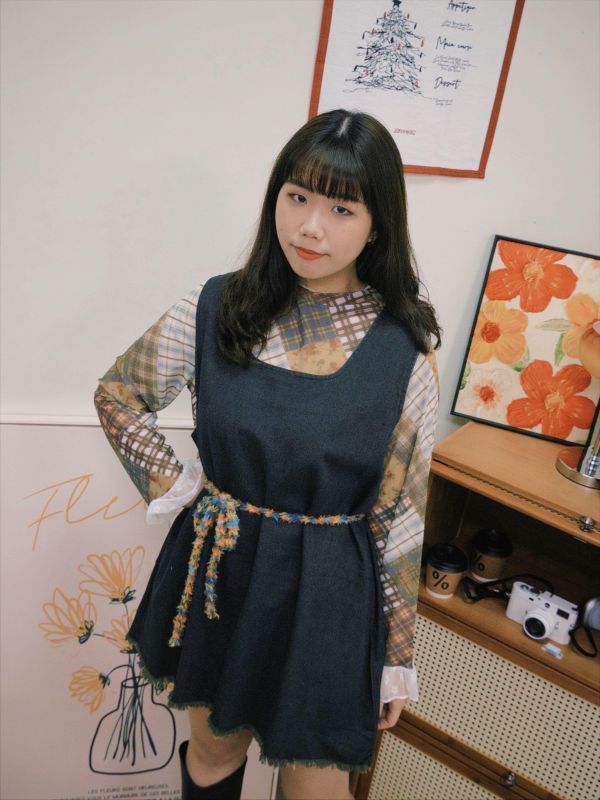 長版疊搭牛仔馬甲 