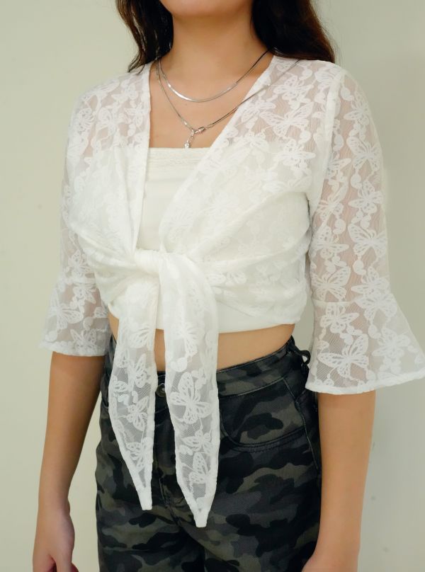 蝴蝶綁腰罩衫 綁帶設計上衣、顯瘦外搭推薦、修飾腰身罩衫、春夏穿搭外套、蝴蝶結上衣、外搭綁腰上衣