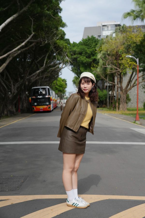 秋冬必備皮裙 皮裙、PU皮裙、短裙、日系裙款、秋冬裙、百搭皮裙、修身裙、通勤裙、氣質裙款、女裝短裙