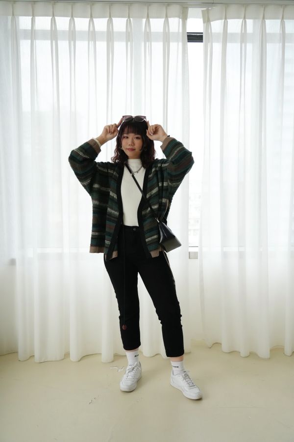 率性牛仔煙管褲 牛仔煙管褲、率性牛仔褲、修身長褲、女牛仔褲、秋冬牛仔褲、百搭長褲、通勤褲、休閒褲、街頭風牛仔褲、高腰牛仔褲、女長褲、秋冬穿搭褲