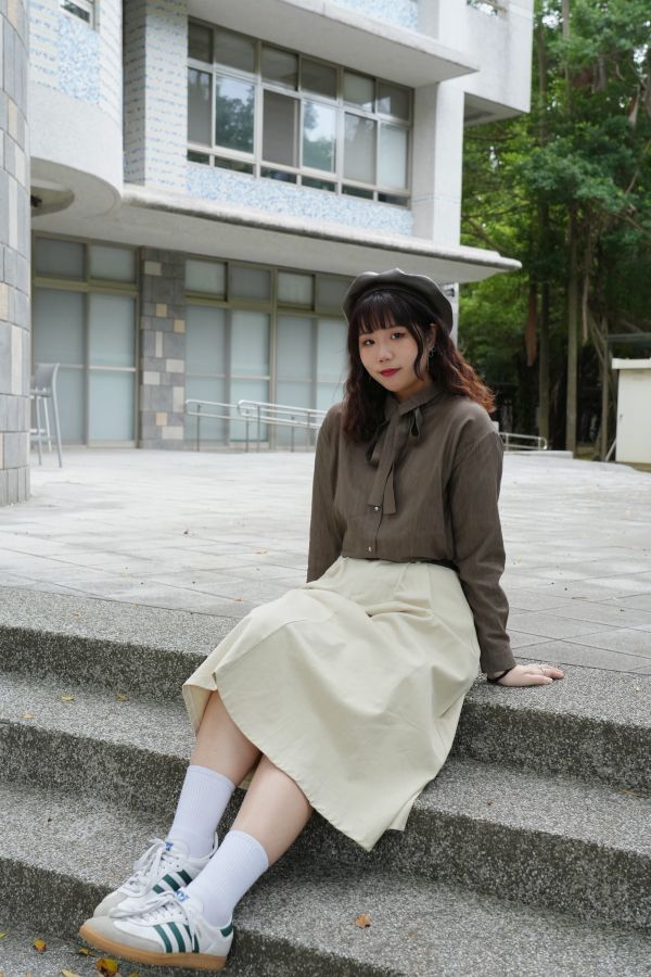 韓系繞脖襯衫 韓系襯衫、繞脖襯衫、設計款襯衫、綁帶上衣、棉質襯衫、氣質上衣、韓系穿搭、通勤襯衫、休閒襯衫、設計感上衣