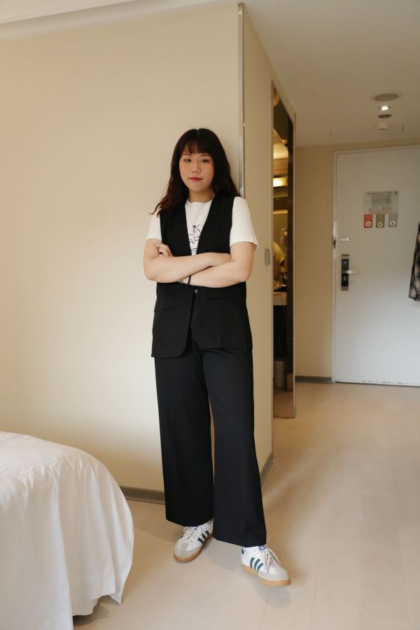 西裝闊腿褲 西裝闊腿褲、高腰女褲、闊腿長褲、通勤長褲、秋冬長褲、百搭褲、女長褲、修身闊腿褲、時尚長褲、休閒褲、通勤穿搭褲、秋冬穿搭