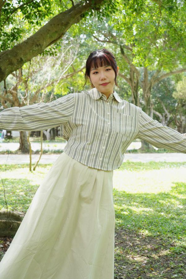 條紋口袋襯衫 條紋襯衫、短款襯衫、棉麻襯衫、日系襯衫、百搭上衣、女裝襯衫、休閒襯衫、日系穿搭、口袋襯衫、夏季襯衫