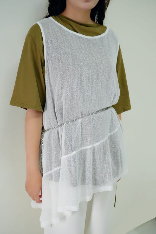 寬鬆落肩不簡單T 寬鬆T恤、落肩T恤、不簡單T、基本款T恤升級、極簡風上衣、日常穿搭T恤