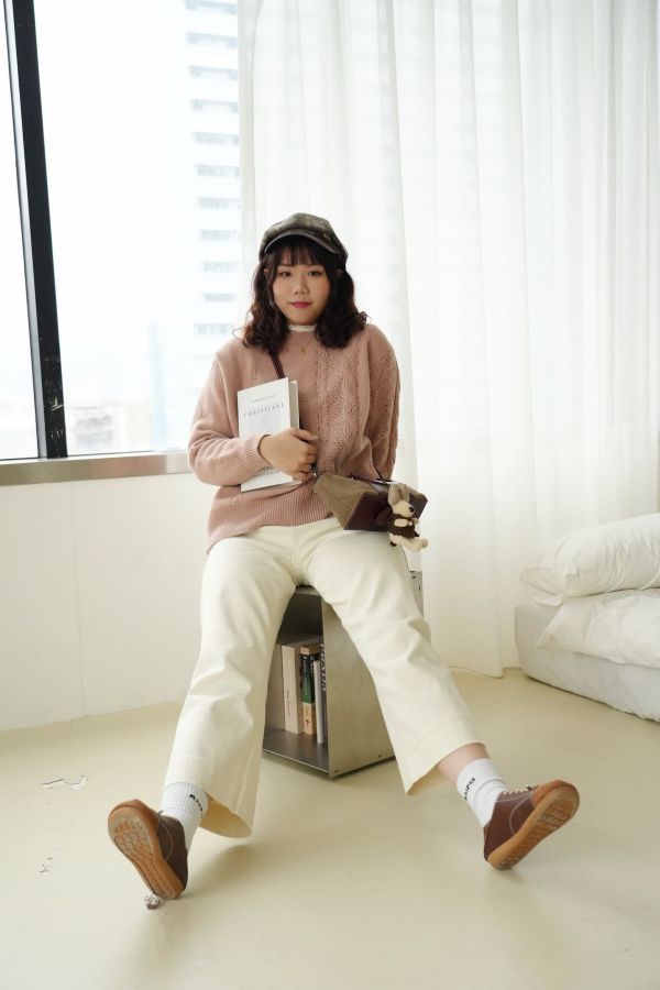 日系麻花針織圓領毛衣 麻花毛衣、圓領針織、日系毛衣、百搭毛衣、秋冬針織、舒適上衣、女裝毛衣、日系穿搭、休閒毛衣、氣質針織