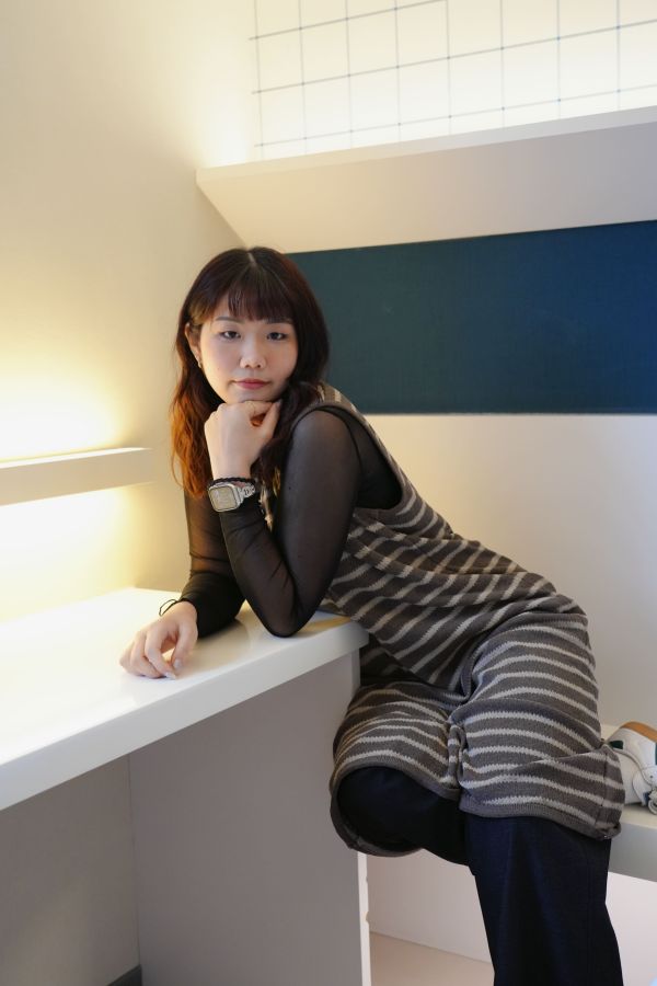 條紋圓領長背心 條紋長背心、圓領背心、日系針織、百搭背心、長版背心、女裝上衣、舒適針織、日系穿搭、休閒背心、層次穿搭