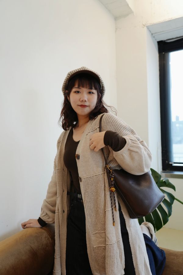 烏木咖水桶包 水桶包、日系手提包、植鞣皮包、百搭小包、烏木咖包、耐用小包、日系包款、通勤包、質感手提包、休閒包