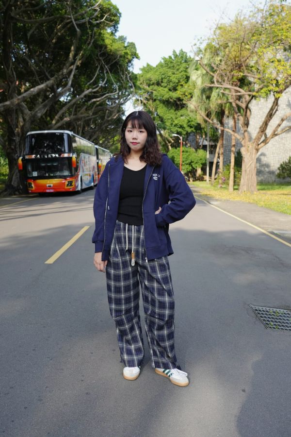 羊絨格子褲 羊絨褲、格子褲、日系長褲、格紋長褲、秋冬長褲、修身褲、日系穿搭、舒適長褲、女裝格子褲、羊絨感褲