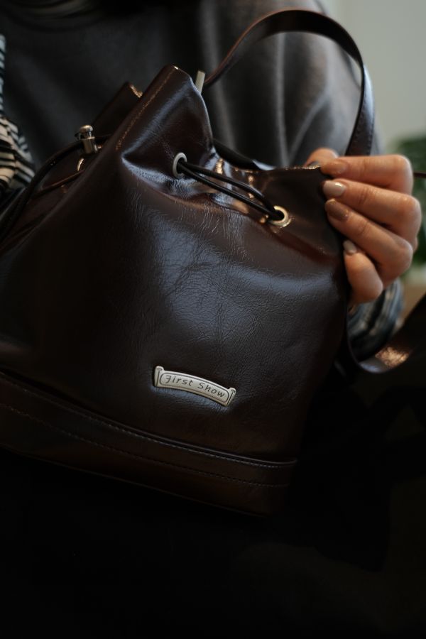 巧克力咖包 巧克力咖包、小包、進口皮革包、日系小包、手提包、百搭小包、質感包款、通勤包、休閒包、日系手提包