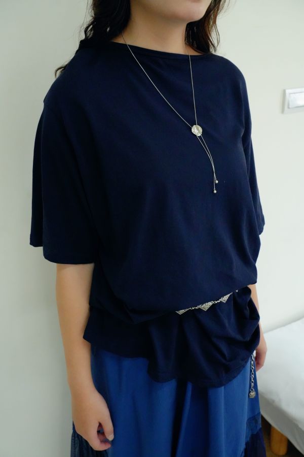 寬鬆落肩不簡單T 寬鬆T恤、落肩T恤、不簡單T、基本款T恤升級、極簡風上衣、日常穿搭T恤