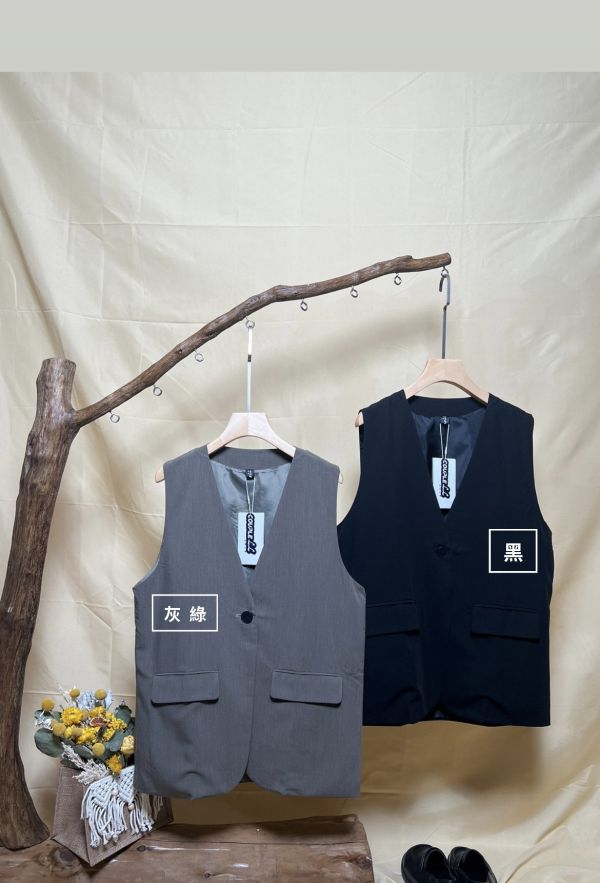 西裝背心 西裝背心、棉質背心、日系西裝、百搭背心、正式背心、女裝西裝背心、通勤背心、休閒背心、日系穿搭、簡約背心