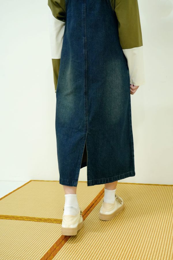 復刻時光牛仔吊帶裙 牛仔吊帶裙, 牛仔連身裙, 吊帶裙推薦, 復古牛仔裙, 顯瘦吊帶裙, 可調肩帶吊帶裙, 丹寧吊帶裙, 日常百搭裙, 復古風穿搭, 吊帶裙穿搭