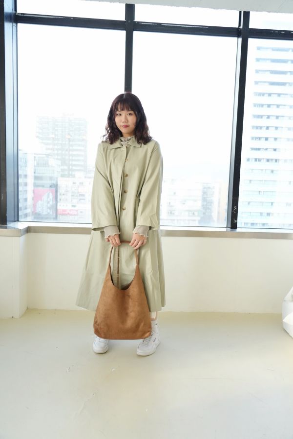 最有氣勢的長款皮衣 長款皮衣、霸氣皮衣、皮革外套、秋冬皮衣、個性皮衣、長版外套、街頭風皮衣、時尚皮衣、百搭皮衣、女皮衣、通勤皮衣、秋冬外套