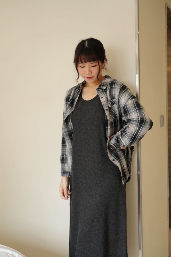 超顯瘦針織連身裙 針織連身裙、修身毛衣裙、超顯瘦裙、日系連身裙、彈力針織裙、秋冬裙款、氣質連身裙、百搭連身裙、女裝針織裙、日系穿搭