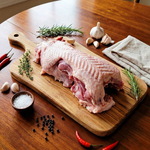 愛豆火雞鮮食:火雞腿(整隻) 火雞腿(剁) 火雞翅(整隻) 火雞翅(剁) 火雞肋排(剁) 火雞腿, 火雞翅, 火雞肋排, 嘉義火雞, 自家農場, 冷凍火雞, 帶骨肉品, 火鍋湯品, 烤肉食材