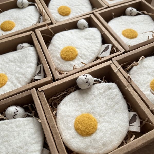 羊毛氈收納包 | 荷包蛋 零錢包, 羊毛氈收納, 手工羊毛氈, 羊毛氈製品, 紐西蘭羊毛,公平貿易商品,手作,禮物