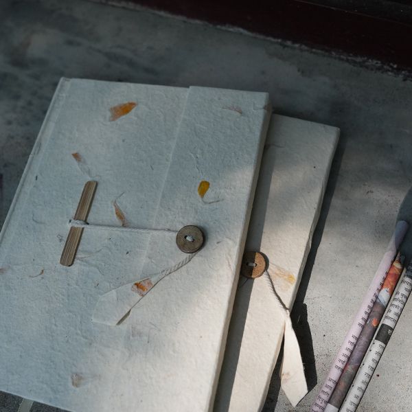 樹皮纖維筆記本 樹皮纖維筆記本, 環保筆記本, 永續造紙, 不砍伐森林, 手工筆記本, 自然纖維, 環保文具,地球,環保,永續