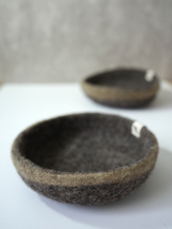 羊毛氈容器 羊毛氈容器, 羊毛氈收納, 手工羊毛氈, 羊毛氈製品, 紐西蘭羊毛,公平貿易商品,手作,禮物