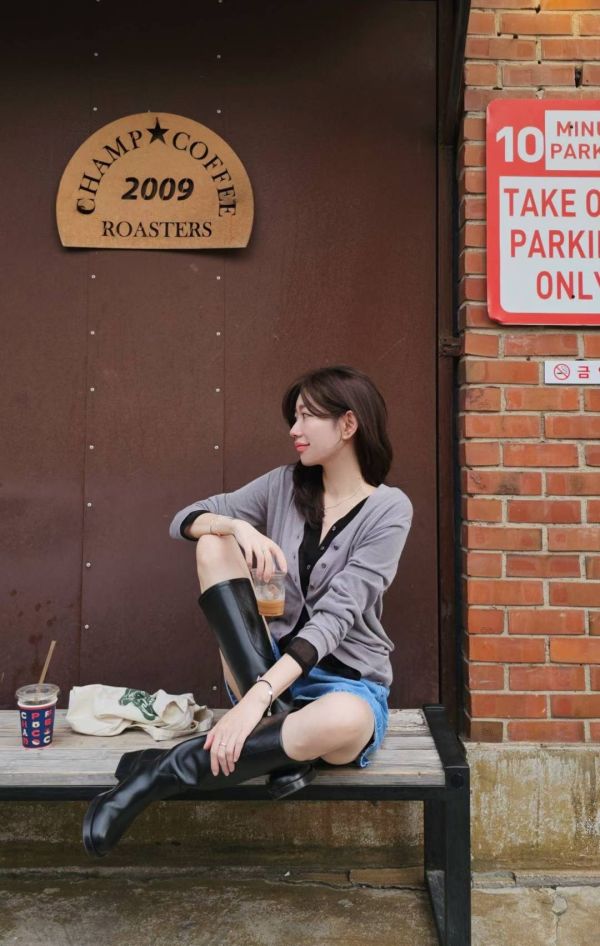 正韓超細緻空氣感開襟針織外套 正韓時尚穿搭,韓國時尚穿搭,正韓服飾,正韓衣服,正韓百搭服飾,正韓衣服穿搭,正韓百搭服飾,韓國服裝,韓國衣服,韓國服飾,正韓時尚休閒穿搭,韓國襯衫,正韓襯衫,正韓天絲羊毛荷葉襯衫