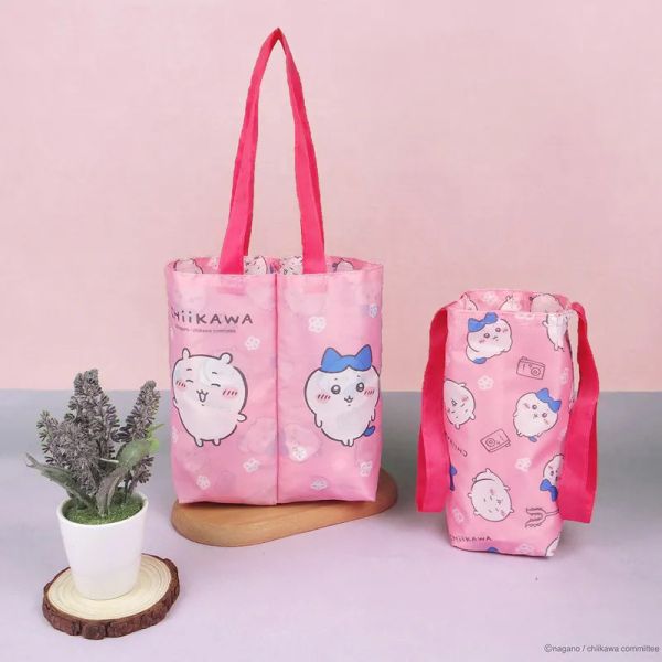 正版吉伊卡哇 翻轉兩用雙杯飲料提袋 SNARIO三麗鷗,SNOOPY史努比,DISNEY迪士尼,MOOMIN嚕嚕米,宮崎駿,Pokemon寶可夢,Chiikawa 吉伊卡哇,Doraemon 哆啦A夢,MIFFY米菲.日本連線,日本代購,韓國連線,韓國代購,日本一番賞,TAKARA TOMY,環球影城