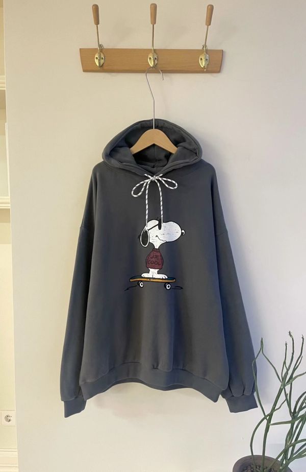 正韓百搭卡通圖長袖長版帽T 正韓時尚穿搭,韓國時尚穿搭,正韓服飾,正韓衣服,正韓百搭服飾,正韓衣服穿搭,正韓百搭服飾,韓國服裝,韓國衣服,韓國服飾,正韓時尚休閒穿搭,韓國時尚運動穿搭,正韓帽T,韓國帽T,正韓長袖上衣,韓國長袖上衣