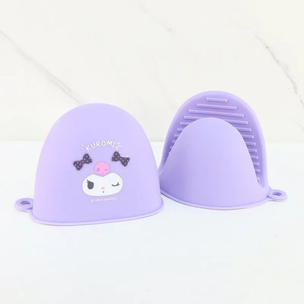 Kuromi酷洛米 矽膠隔熱手套2入 SNARIO三麗鷗,SNOOPY史努比,DISNEY迪士尼,MOOMIN嚕嚕米,宮崎駿,Pokemon寶可夢,Chiikawa 吉伊卡哇,Doraemon 哆啦A夢,MIFFY米菲.日本連線,日本代購,韓國連線,韓國代購,日本一番賞,TAKARA TOMY,環球影城