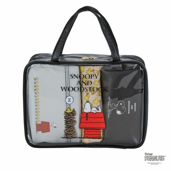 日本Snoopy史努比 旅行收納包四件套組 SNARIO三麗鷗,SNOOPY史努比,DISNEY迪士尼,MOOMIN嚕嚕米,宮崎駿,Pokemon寶可夢,Chiikawa 吉伊卡哇,Doraemon 哆啦A夢,MIFFY米菲.日本連線,日本代購,韓國連線,韓國代購,日本一番賞,TAKARA TOMY,環球影城