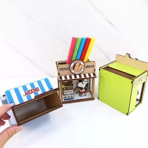 正版SNOOPY史努比 造型DIY筆筒 SNARIO三麗鷗,SNOOPY史努比,DISNEY迪士尼,MOOMIN嚕嚕米,宮崎駿,Pokemon寶可夢,Chiikawa 吉伊卡哇,Doraemon 哆啦A夢,MIFFY米菲.日本連線,日本代購,韓國連線,韓國代購,日本一番賞,TAKARA TOMY,環球影城