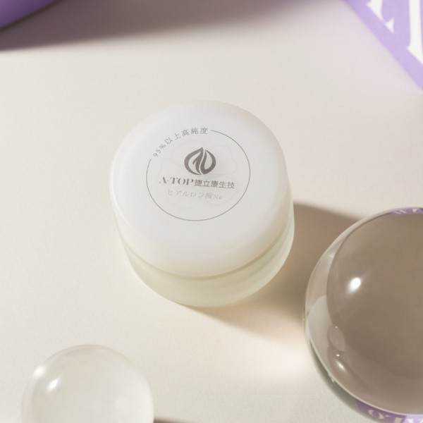 聖誕限定1+1 | Ms.Noodle x AiAO 玻尿酸鈉軟膠囊組 | 限量買一送一 AiAO,玻尿酸,玻尿酸軟膠囊,口服玻尿酸鈉,日本玻尿酸鈉,透明質酸鈉,保健食品,水潤保養,精品等級,送禮,藝術禮品