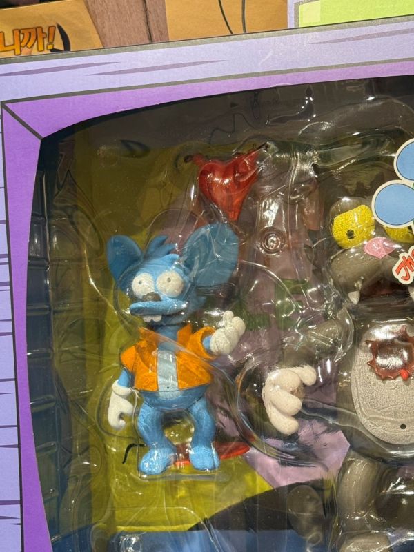 Kidrobot x The Simpsons 辛普森 【貓鼠大戰】 撓撓 & 癢癢 血腥情人節 電視機 