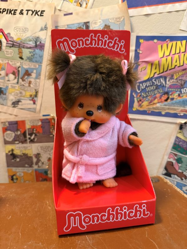 海外限定 正版 Monchhichi 夢奇奇 草莓圍裙 / 藝術塗鴉 / 浴袍 