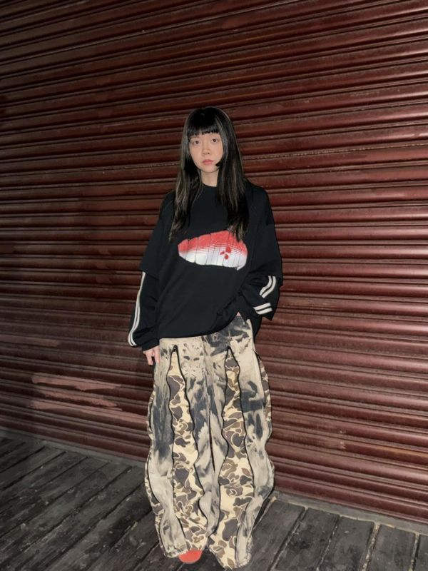 Booming微高領假兩件長T  黑色 