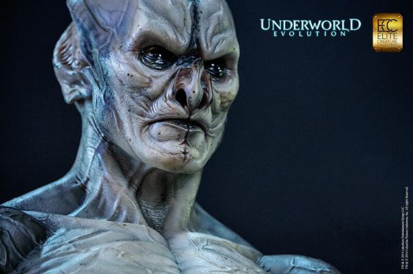 2016年 Elite Creature Collectibles 黑夜傳說 馬庫斯 