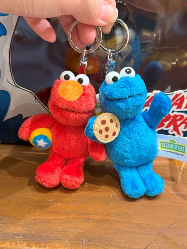 日本正版 NICI芝麻街娃娃 Elmo/餅乾怪獸 吊飾鑰匙圈 