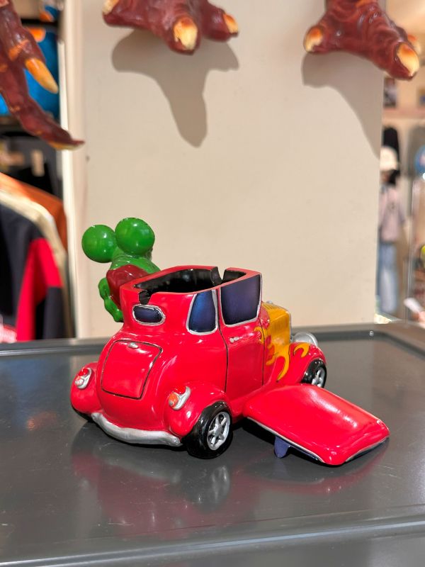 2005年 Rat fink 芬克鼠 火焰紋 樹酯汽車煙灰缸 