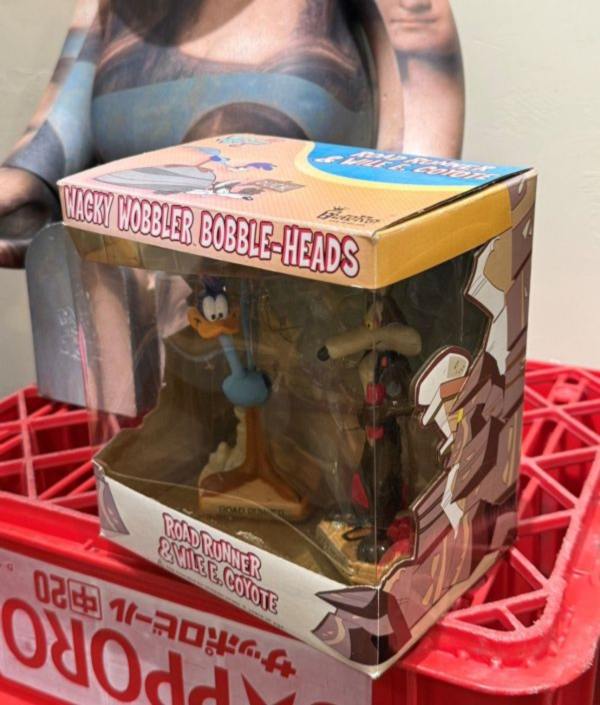 Funko Wacky Wobbler Bobble Heads 嗶嗶鳥 威力狼 搖頭公仔 