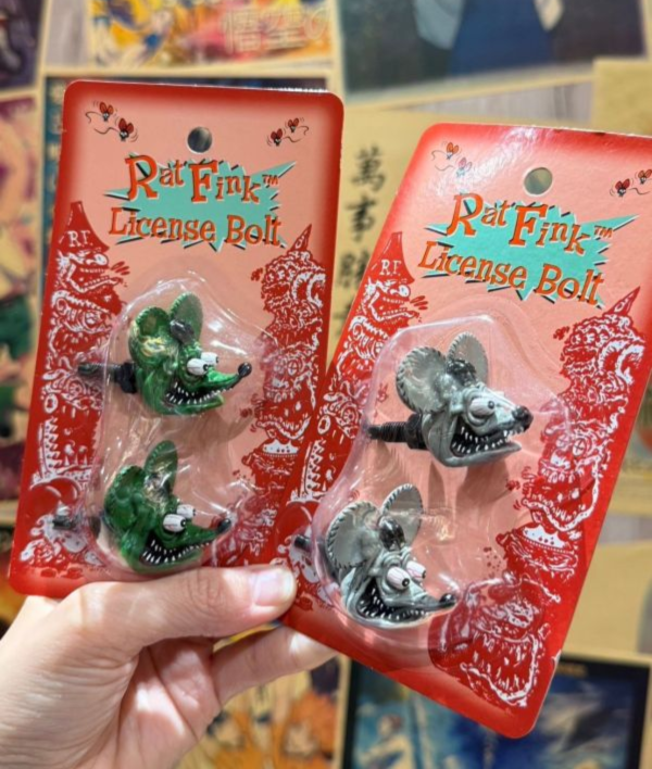 正版授權  RatFink  經典 車牌螺絲 車牌鎖 車牌造型 