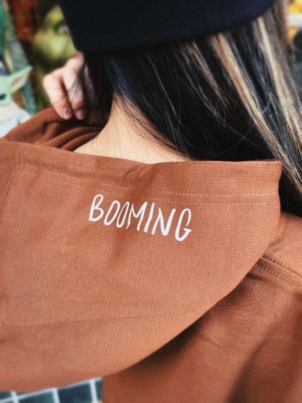 Booming | Born together 帽T 