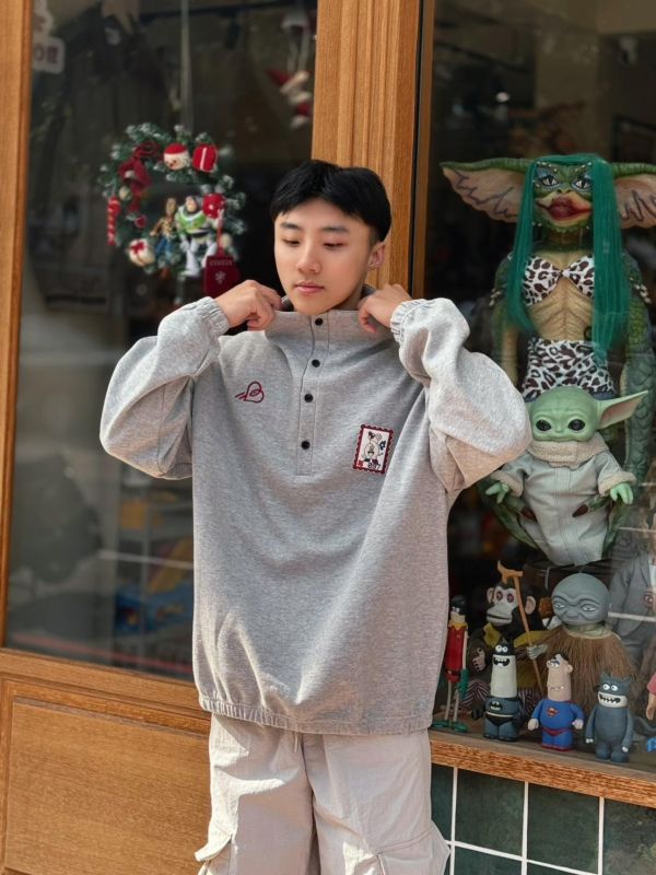 Booming刺繡立領扣式上衣 