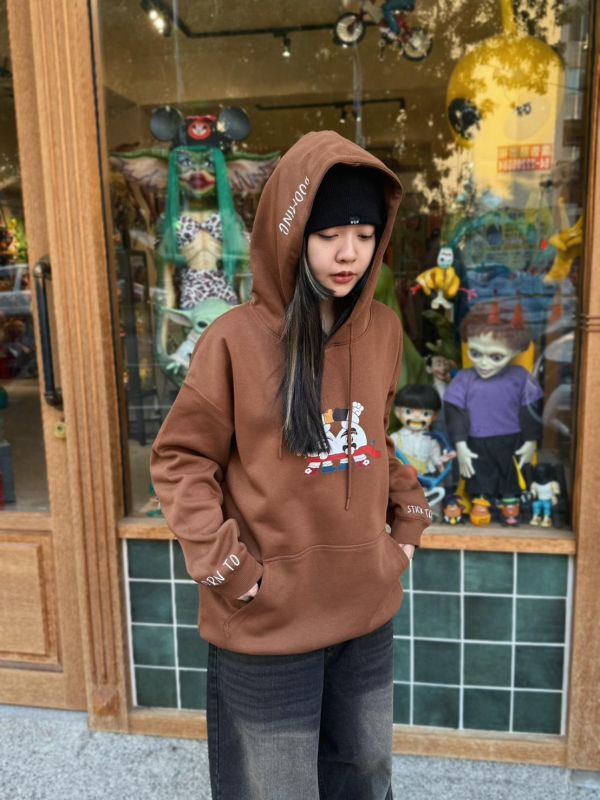 Booming | Born together 帽T 