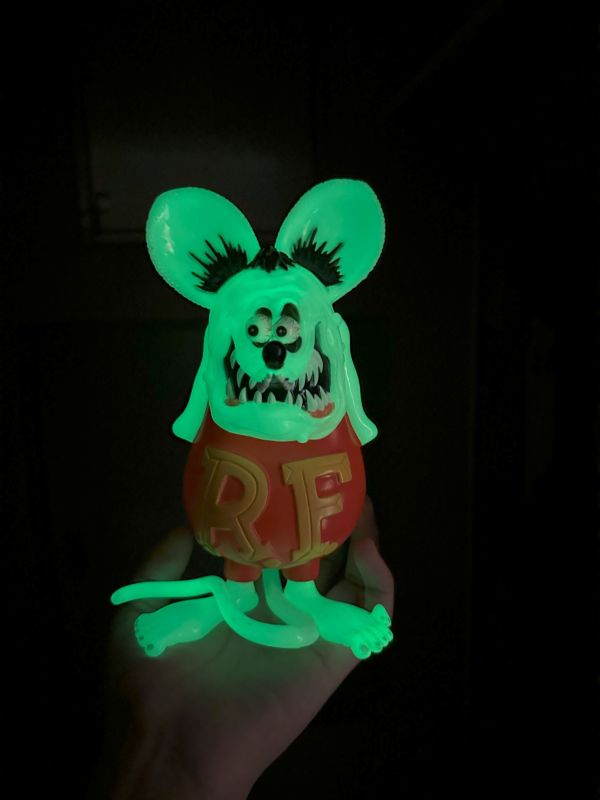 2017年 Rat fink 經典站姿軟膠系列 稀有夜光 