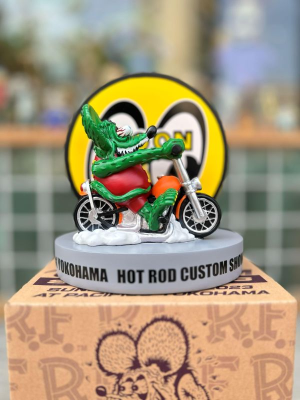 2023 橫濱限定 Mooneyes限量版Rat Fink 芬克鼠重機雕像燈 