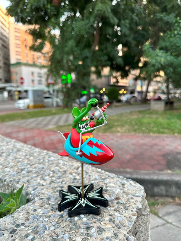 2005年 老品 Rat Fink 芬克鼠 太空船 