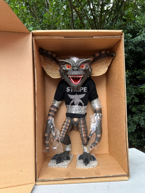 STRIPE 聯名款 Gremlins x Over the Stripes 小魔怪 